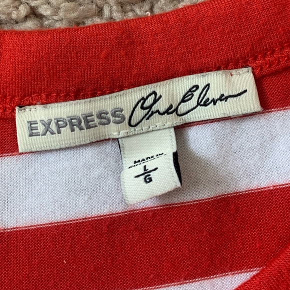 Express tshirt - Picture 3 of 4